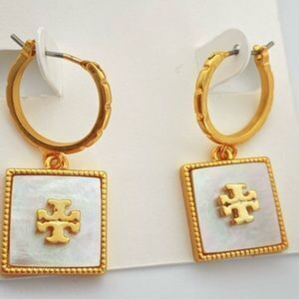 Sale 🙈 Tory Burch gold and white bracelet